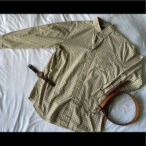 Saddlebred M dress shirt in yellow plaid.